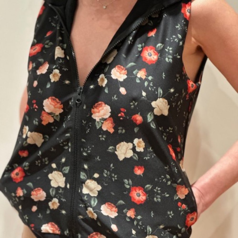 WOMEN TOP